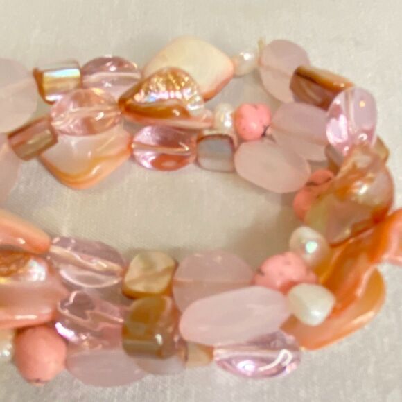 Soft Pink Shells And Stones Stretch Bracelets Set Of Three - Picture 2 of 5